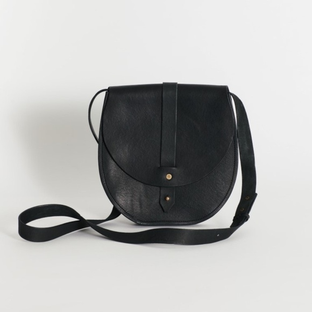 Tribe Alive Black Saddle Leather Crossbody Bag